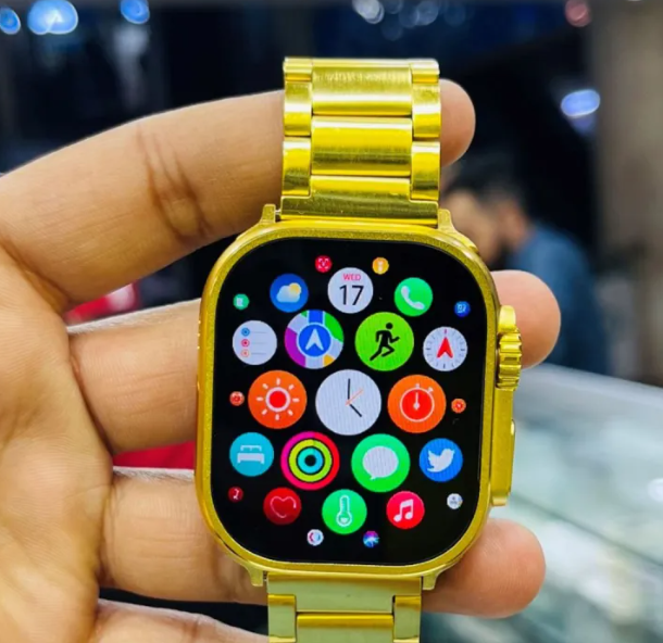 Apple Watch Series 8 Ultra Gold Edition